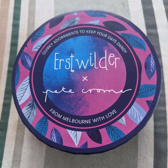 Ertswilder brooch BNWT - Picture 2 of 4